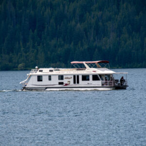 Houseboat,Cruising,On,Mara,Lake.,Bc,Canada,July,4th,2020