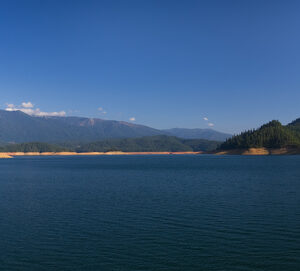 Trinity,Lake,In,The,Morning,,California,,Panoramic,View