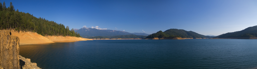 Trinity,Lake,In,The,Morning,,California,,Panoramic,View